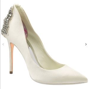 Ted Baker Mieon Embellished Court Cream Satin heel